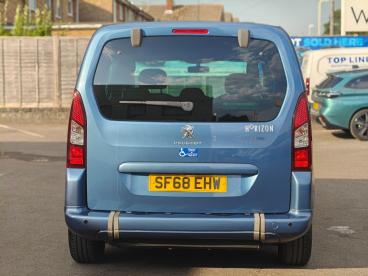SPOTICAR Peugeot Partner Tepee 1.6 Bluehdi Allure Etg Euro 6 (s/s) 5dr Used Car - Mpv Diesel Blue - Ashford - 1200623142_4