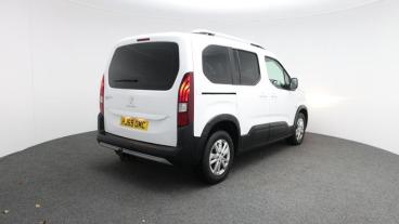 SPOTICAR Peugeot Rifter 1.5 Bluehdi Allure Standard Mpv Eat Euro 6 (s/s) 5 Used Car - Mpv Diesel White - St. Austell - 1200560988_3