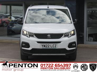 SPOTICAR Peugeot Rifter 1.2 Puretech Allure Premium Long Mpv Eat Euro 6 (s Used Car - Mpv Petrol White - Salisbury - 1200589861_3