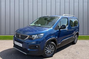 SPOTICAR Peugeot Rifter 1.5 Bluehdi Allure Standard Mpv Euro 6 (s/s) 5dr Used Car - Mpv Diesel Blue - Taunton - 1200617098_4
