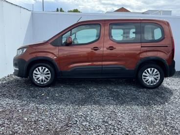 SPOTICAR Peugeot Rifter 1.2 Puretech Active Standard Mpv Euro 6 (s/s) 5dr Used Car - Mpv Petrol Bronze - Kingswinford - 1200628352_4