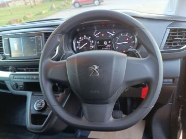 SPOTICAR Peugeot Traveller 2.0 Bluehdi Business Standard Mpv Eat8 Mwb Euro 6 Used Car - Commercial Vehicle Diesel Grey - Aylesbury - 1200562880_3
