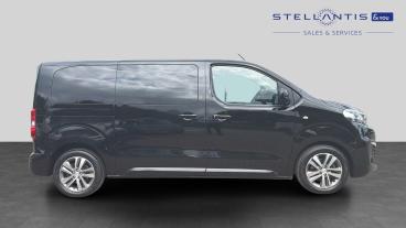 SPOTICAR Peugeot Traveller 2.0 Bluehdi Business Vip Standard Mpv Eat8 Mwb Eur Used Car - Commercial Vehicle Diesel Black - Leicester - 1200606087_2