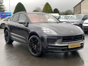 SPOTICAR Porsche Macan 2.0t T Pdk 4wd Euro 6 (s/s) 5dr Used Car - Suv Petrol Black - Eglinton - 1200489191_1