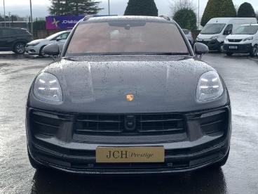SPOTICAR Porsche Macan 2.0t T Pdk 4wd Euro 6 (s/s) 5dr Used Car - Suv Petrol Black - Eglinton - 1200489191_2