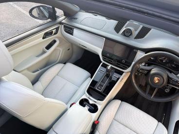 SPOTICAR Porsche Macan 2.9t V6 Gts Pdk 4wd Euro 6 (s/s) 5dr Used Car - Suv Petrol Red - Selby - 1200640127_2