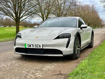 SPOTICAR Porsche Taycan Performance Plus 93.4kwh 4s Cross Turismo Auto 4wd Used Car - Estate Electric Grey - Trowbridge - 1200573330_4
