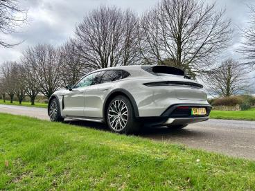 SPOTICAR Porsche Taycan Performance Plus 93.4kwh 4s Cross Turismo Auto 4wd Used Car - Estate Electric Grey - Trowbridge - 1200573330_5