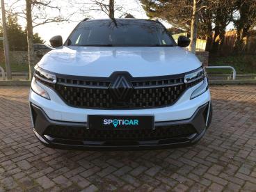 SPOTICAR Renault Austral 1.2 E-tech Techno Esprit Alpine Auto Euro 6 (s/s) Used Car - Suv Hybrid White - Littlehampton - 1200564971_2