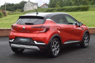 SPOTICAR Renault Captur 1.0 Tce Bose Launch Edition Euro 6 (s/s) 5dr Used Car - Suv Petrol Red - Ballymena County Antrim - 1200533396_4