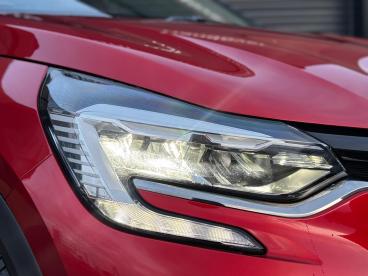 SPOTICAR Renault Captur 1.0 Tce Limited Euro 6 (s/s) 5dr Used Car - Suv Petrol Red - Eglinton - 1200566128_5