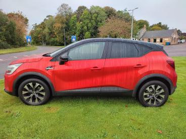 SPOTICAR Renault Captur 1.0 Tce Limited Euro 6 (s/s) 5dr Used Car - Suv Petrol Red - Invergordon - 1200568858_5
