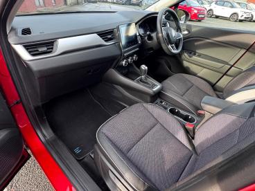 SPOTICAR Renault Captur 1.6 E-tech Se Edition Auto Euro 6 (s/s) 5dr Used Car - Suv Hybrid Red - Chorley - 1200570334_2