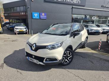 SPOTICAR Renault Captur 1.5 Dci Energy Signature Nav Euro 6 (s/s) 5dr Used Car - Suv Diesel White - Wakefield - 1200595084_2