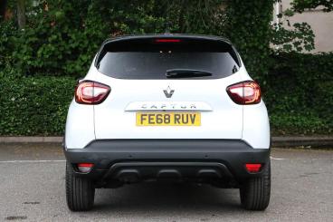 SPOTICAR Renault Captur 0.9 Tce Energy Iconic Euro 6 (s/s) 5dr Used Car - Suv Petrol White - Lichfield - 1200607357_4