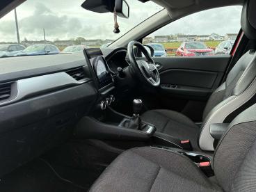 SPOTICAR Renault Captur 1.3 Tce S Edition Euro 6 (s/s) 5dr Used Car - Suv Petrol Red - Inverness - 1200609947_5