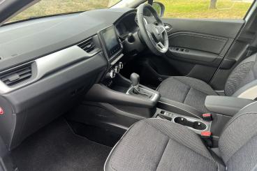 SPOTICAR Renault Captur 1.6 E-tech Techno Auto Euro 6 (s/s) 5dr Used Car - Suv Hybrid White - Bridgend - 1200629348_2