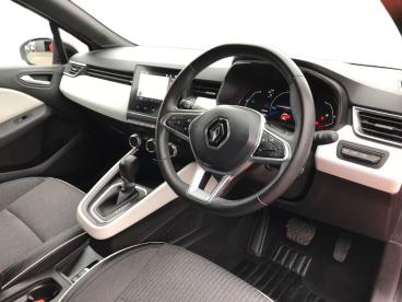 SPOTICAR Renault Clio 1.6 E-tech Techno Auto Euro 6 (s/s) 5dr Used Car - City Car Hybrid Orange - Bangor - 1200549158_3