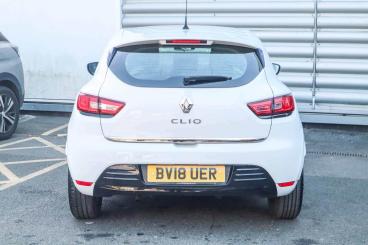 SPOTICAR Renault Clio 1.2 16v Dynamique Nav Euro 6 5dr Used Car - City Car Petrol White - Stourbridge - 1200557170_4