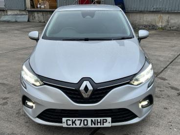 SPOTICAR Renault Clio 1.0 Tce Iconic Euro 6 (s/s) 5dr Used Car - City Car Petrol Silver - Pontypridd - 1200580812_2