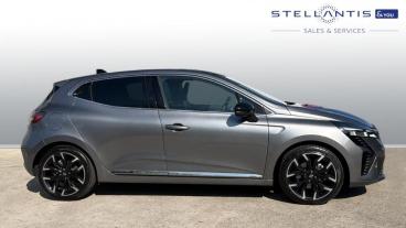 SPOTICAR Renault Clio 1.6 E-tech Techno Auto Euro 6 (s/s) 5dr Used Car - City Car Hybrid Grey - Maidstone - 1200595666_2