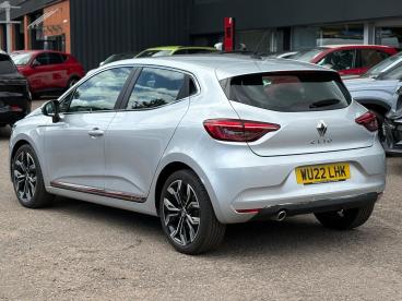 SPOTICAR Renault Clio 1.0 Tce S Edition Euro 6 (s/s) 5dr Used Car - City Car Petrol Silver - Leicester - 1200607984_4