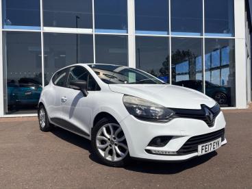SPOTICAR Renault Clio 0.9 Tce Play Euro 6 (s/s) 5dr Used Car - City Car Petrol White - Boston - 1200618976_1