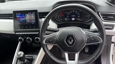 SPOTICAR Renault Clio 1.0 Tce Techno Euro 6 (s/s) 5dr Used Car - City Car Petrol White - Redditch - 1200623525_4