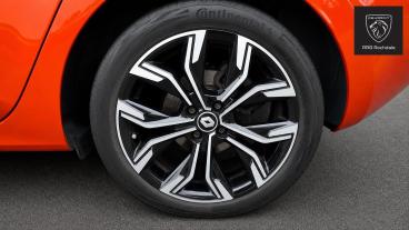 SPOTICAR Renault Clio 1.0 Tce Se Edition Euro 6 (s/s) 5dr Used Car - City Car Petrol Orange - Rochdale - 1200635847_5
