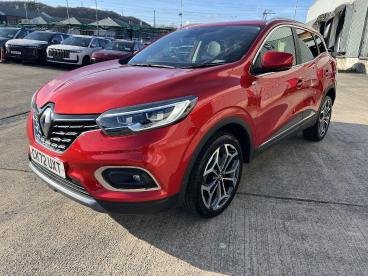 SPOTICAR Renault Kadjar 1.3 Tce Techno Euro 6 (s/s) 5dr Used Car - Suv Petrol Red - Pontypridd - 1200580789_3