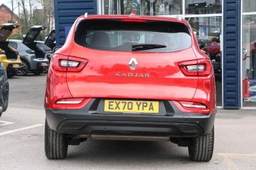 SPOTICAR Renault Kadjar 1.3 Tce Iconic Euro 6 (s/s) 5dr Used Car - Suv Petrol Red - Lichfield - 1200588023_3