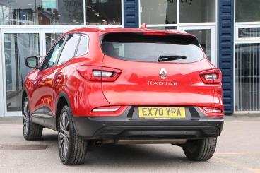 SPOTICAR Renault Kadjar 1.3 Tce Iconic Euro 6 (s/s) 5dr Used Car - Suv Petrol Red - Lichfield - 1200588023_4