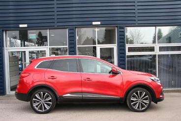 SPOTICAR Renault Kadjar 1.3 Tce Iconic Euro 6 (s/s) 5dr Used Car - Suv Petrol Red - Lichfield - 1200588023_5