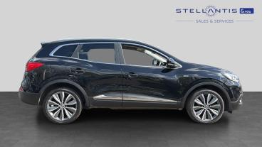 SPOTICAR Renault Kadjar 1.2 Tce Signature Nav Edc Euro 6 (s/s) 5dr Used Car - Suv Petrol Black - Leicester - 1200590245_2