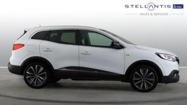 SPOTICAR Renault Kadjar 1.3 Tce Signature Nav Euro 6 (s/s) 5dr Used Car - Suv Petrol White - Coventry - 1200598212_4