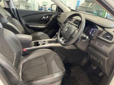 SPOTICAR Renault Kadjar 1.3 Tce Techno Edc Euro 6 (s/s) 5dr Used Car - Suv Petrol White - Bridgend - 1200599103_3