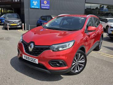 SPOTICAR Renault Kadjar 1.3 Tce Iconic Euro 6 (s/s) 5dr Used Car - Suv Petrol Red - Wakefield - 1200606075_2