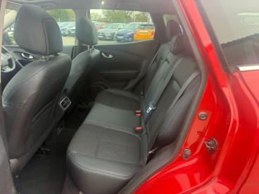 SPOTICAR Renault Kadjar 1.3 Tce S Edition Euro 6 (s/s) 5dr Used Car - Suv Petrol Red - Billinghay - 1200640415_3