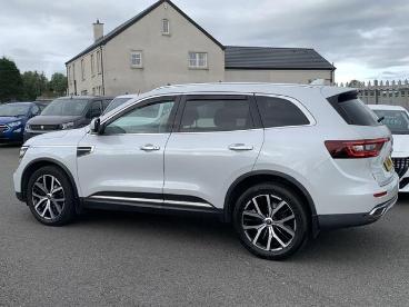 SPOTICAR Renault Koleos 2.0 Blue Dci Gt Line X-trn A7 4wd Euro 6 (s/s) 5dr Used Car - Suv Diesel White - Eglinton - 1200633982_4