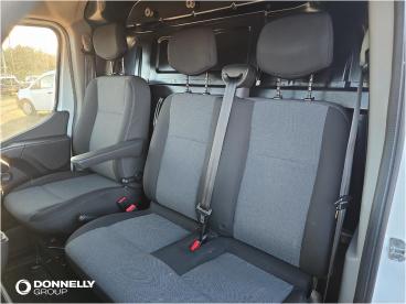 SPOTICAR Renault Master 2.0 Dci Ll35 Advance Loloader Luton Manual L3 H1 E Used Car - Commercial Vehicle Diesel White - Dungannon - 1200575005_5