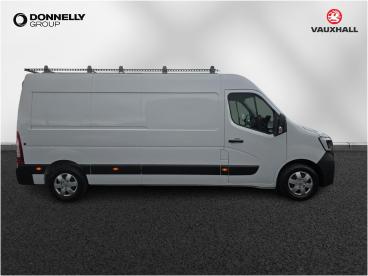 SPOTICAR Renault Master 2.3 Dci 35 Business+ Fwd Lwb Medium Roof Euro 6 4d Used Car - Commercial Vehicle Diesel White - Dungannon - 1200594922_2