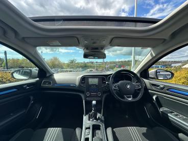 SPOTICAR Renault Megane 1.3 Tce Gt Line Euro 6 (s/s) 5dr Used Car - Saloon Petrol White - Llangefni - 1200595711_3