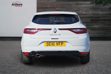 SPOTICAR Renault Megane 1.2 Tce Dynamique Nav Euro 6 (s/s) 5dr Used Car - Saloon Petrol White - Newtown - 1200633302_4