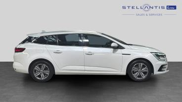 SPOTICAR Renault Megane 1.6 E-tech 9.8kwh Iconic Sport Tourer Auto Euro 6 Used Car - Estate Plug-in Hybrid White - London - 1200643926_2