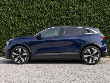 SPOTICAR Renault Megane E-tech 60kwh Techno Auto 5dr (optimum Charge) Used Car - Saloon Electric Blue - Ilkeston - 1200628293_4