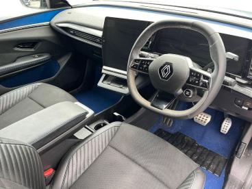 SPOTICAR Renault Scenic Long Range 87kwh Esprit Alpine Auto 5dr Used Car - Suv Electric Grey - Barnsley - 1200631563_5
