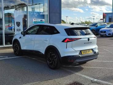 SPOTICAR Renault Symbioz 1.6 E-tech Iconic Esprit Alpine Auto Euro 6 (s/s) Used Car - Suv Hybrid White - Moray - 1200565566_4