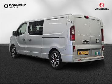 SPOTICAR Renault Trafic Dci 150 3t H1 Crew Van Red Edition Auto Used Car - Commercial Vehicle Diesel Silver - Dungannon - 1200615227_2