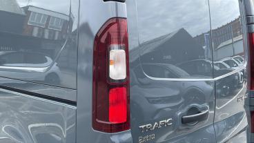SPOTICAR Renault Trafic 2.0 Dci Blue Sl30 Extra L1 H1 Euro 6 (s/s) 5dr Used Car - Commercial Vehicle Diesel Grey - Preston - 1200615517_5