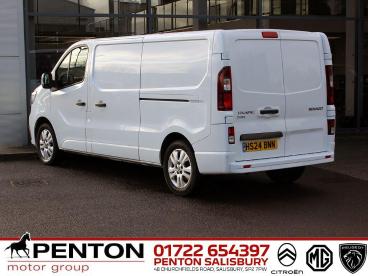 SPOTICAR Renault Trafic 2.0 Dci Blue Ll30 Extra L2 H1 Euro 6 (s/s) 5dr Used Car - Commercial Vehicle Diesel White - Salisbury - 1200619296_5